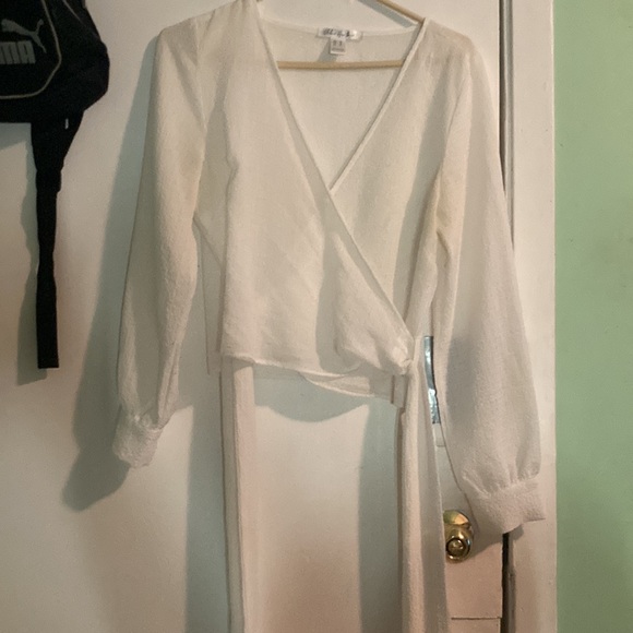 White wrap shirt , sheer material - Picture 2 of 5